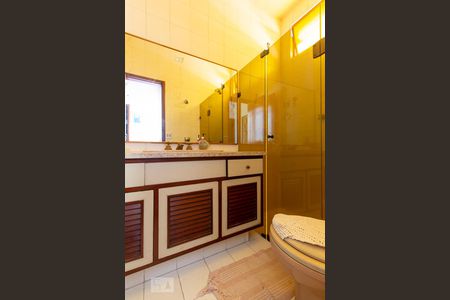 Apartamento à venda com 600m², 3 quartos e 1 vaga Apartamento à venda com 600m², 3 quartos e 1 vagaBanheiro Corredor