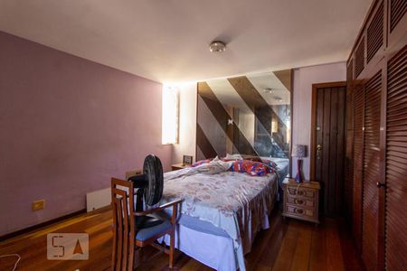 Apartamento à venda com 600m², 3 quartos e 1 vaga Apartamento à venda com 600m², 3 quartos e 1 vagaSuite 1