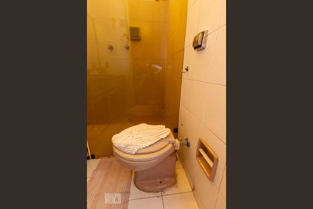 Apartamento à venda com 600m², 3 quartos e 1 vaga Apartamento à venda com 600m², 3 quartos e 1 vagaBanheiro Corredor