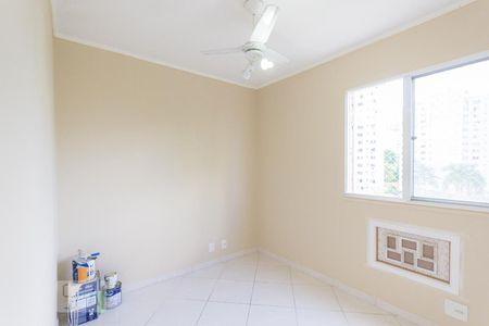 Quarto 1 de apartamento para alugar com 2 quartos, 50m² em Jacarepaguá, Rio de Janeiro