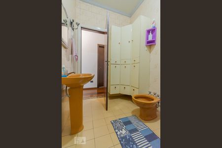 Banheiro Social de casa à venda com 10 quartos, 250m² em Jardim Londres, Campinas