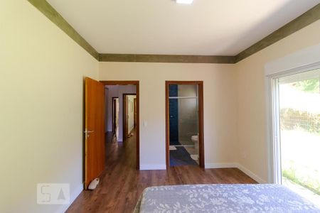 Casa de condomínio à venda com 400m², 4 quartos e 8 vagas Casa de condomínio à venda com 400m², 4 quartos e 8 vagasSuíte 01