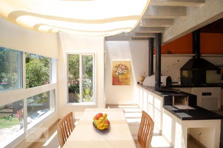 Casa de condomínio à venda com 400m², 4 quartos e 8 vagas Casa de condomínio à venda com 400m², 4 quartos e 8 vagasSalas