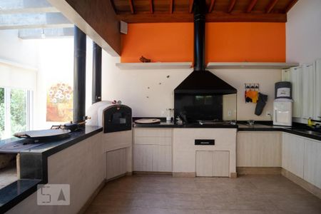 Casa de condomínio à venda com 400m², 4 quartos e 8 vagas Casa de condomínio à venda com 400m², 4 quartos e 8 vagasCozinha