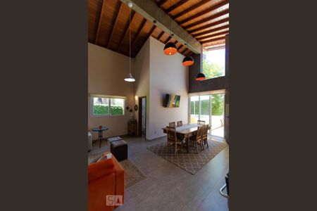 Casa de condomínio à venda com 400m², 4 quartos e 8 vagas Casa de condomínio à venda com 400m², 4 quartos e 8 vagasSalas