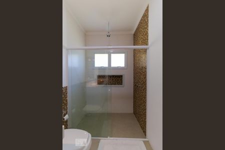 Casa de condomínio à venda com 400m², 4 quartos e 8 vagas Casa de condomínio à venda com 400m², 4 quartos e 8 vagasBanheiro da Suíte 03