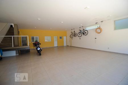 Casa de condomínio à venda com 400m², 4 quartos e 8 vagas Casa de condomínio à venda com 400m², 4 quartos e 8 vagasGaragem