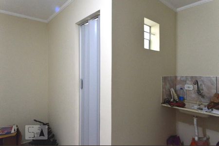 Banheiro e cozinha de apartamento para alugar com 1 quarto, 18m² em Quarta Parada - Mooca, São Paulo