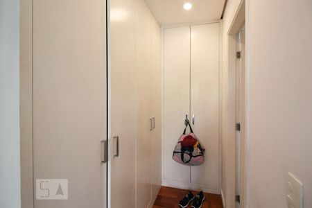 Suíte  de apartamento para alugar com 1 quarto, 42m² em Itaim Bibi, São Paulo