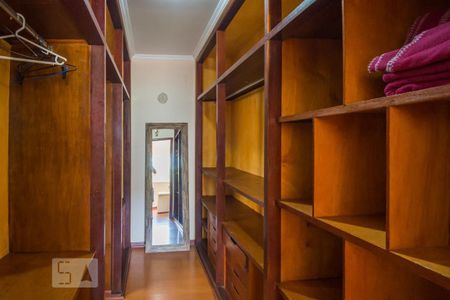 Closet da suíte 1 de casa à venda com 5 quartos, 1074m² em Colinas do Ermitage (sousas), Campinas
