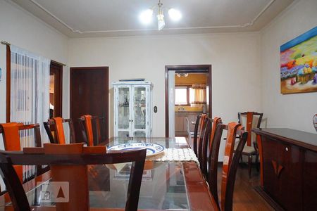 Sala de casa à venda com 4 quartos, 350m² em Jardim Itu, Porto Alegre