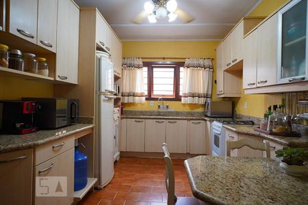 Cozinha de casa à venda com 4 quartos, 350m² em Jardim Itu, Porto Alegre