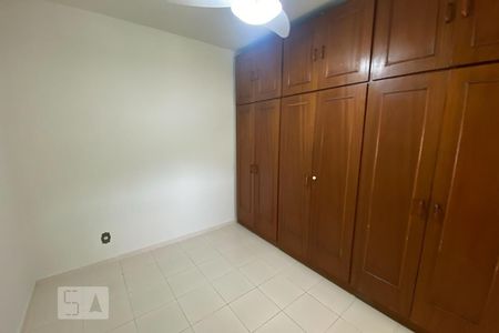 Banheiro de apartamento para alugar com 2 quartos, 52m² em Catumbi, Rio de Janeiro