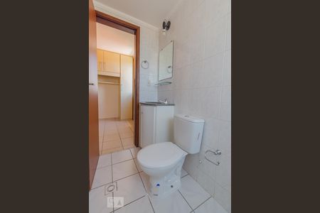 Apartamento à venda com 60m², 3 quartos e 1 vaga Apartamento à venda com 60m², 3 quartos e 1 vagaBanheiro da Suíte