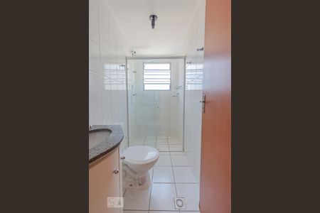 Apartamento à venda com 60m², 3 quartos e 1 vaga Apartamento à venda com 60m², 3 quartos e 1 vagaBanheiro da Suíte