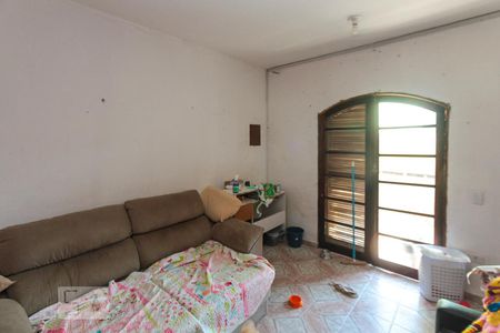 Sala de casa à venda com 2 quartos, 120m² em Capão do Embira, São Paulo