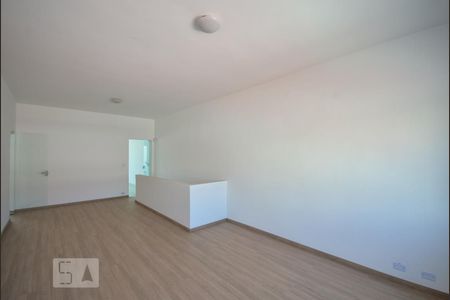 Sala de casa à venda com 3 quartos, 350m² em Vila das Mercês, São Paulo
