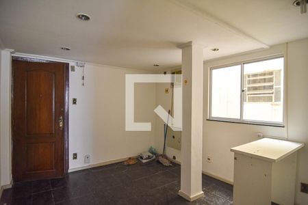 Apartamento à venda com 110m², 3 quartos e sem vagaSala