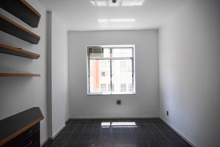 Quarto 2 de apartamento para alugar com 3 quartos, 110m² em Centro, Niterói