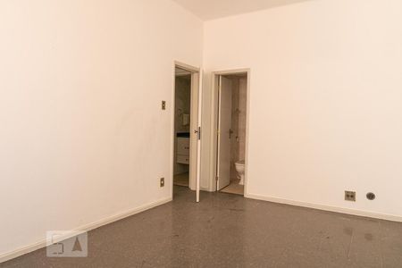 Apartamento para alugar com 110m², 3 quartos e sem vagaSuíte 