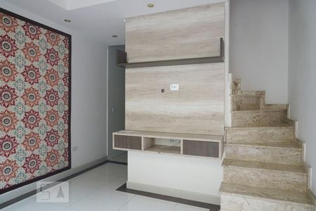Sala de casa de condomínio para alugar com 2 quartos, 62m² em Vila Ré, São Paulo