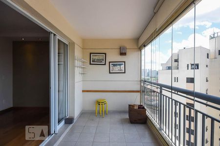 Varanda de apartamento para alugar com 3 quartos, 104m² em Vila Sônia, São Paulo