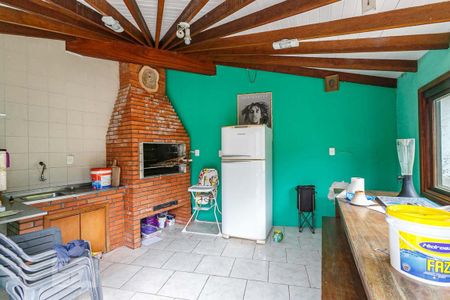 Casa à venda com 385m², 3 quartos e 3 vagas Casa à venda com 385m², 3 quartos e 3 vagasChurrasqueira