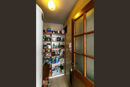 Casa à venda com 385m², 3 quartos e 3 vagas Casa à venda com 385m², 3 quartos e 3 vagasCloset