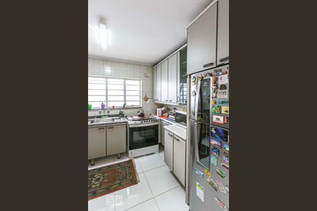 Casa à venda com 385m², 3 quartos e 3 vagas Casa à venda com 385m², 3 quartos e 3 vagasCozinha