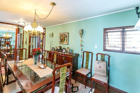 Casa à venda com 385m², 3 quartos e 3 vagas Casa à venda com 385m², 3 quartos e 3 vagasSala de Jantar