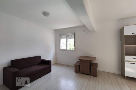 Quarto de kitnet/studio para alugar com 1 quarto, 25m² em Operário, Novo Hamburgo