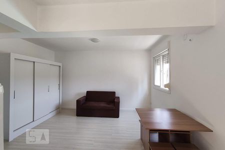 Quarto de kitnet/studio para alugar com 1 quarto, 25m² em Operário, Novo Hamburgo