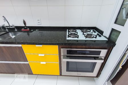 Sala/Cozinha de apartamento para alugar com 2 quartos, 95m² em Vila Brasílio Machado, São Paulo