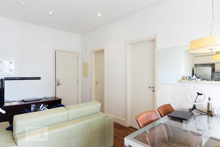 Sala de apartamento para alugar com 1 quarto, 50m² em Vila Nova Conceição, São Paulo