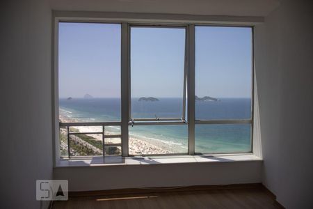 Quarto de apartamento para alugar com 2 quartos, 86m² em Barra da Tijuca, Rio de Janeiro