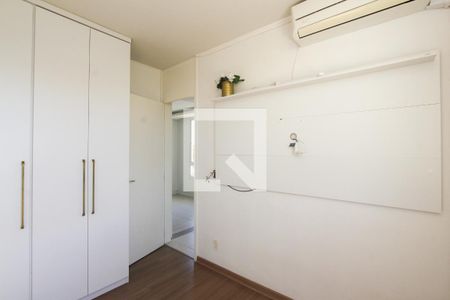 Quarto 1 de apartamento para alugar com 2 quartos, 43m² em Morro Santana, Porto Alegre
