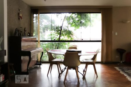 Sala de casa à venda com 3 quartos, 220m² em Sumarezinho, São Paulo