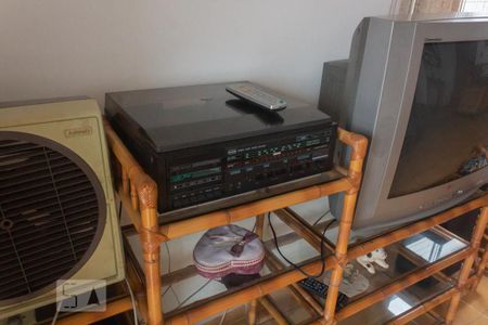 Casa de condomínio para alugar com 93m², 2 quartos e 1 vaga Casa de condomínio para alugar com 93m², 2 quartos e 1 vagaSala