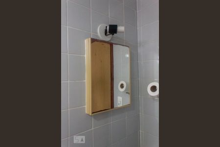 Casa de condomínio para alugar com 93m², 2 quartos e 1 vaga Casa de condomínio para alugar com 93m², 2 quartos e 1 vagaBanheiro