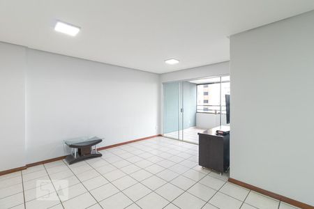 Sala de Estar de apartamento para alugar com 3 quartos, 98m² em Setor Bueno, Goiânia