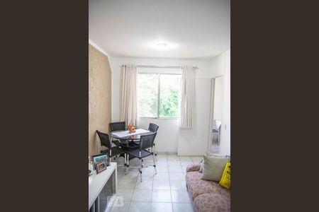 Sala de apartamento para alugar com 3 quartos, 76m² em Conjunto Residencial Parque Bandeirantes, Campinas