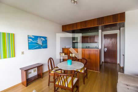 Sala de apartamento para alugar com 1 quarto, 65m² em Alphaville Industrial, Barueri