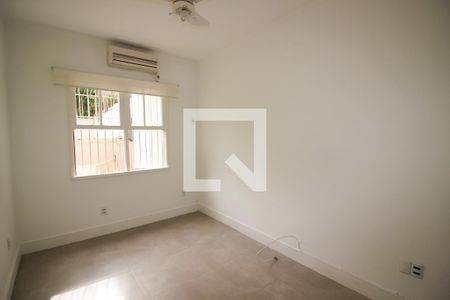 Quarto de apartamento para alugar com 1 quarto, 59m² em Floresta, Porto Alegre