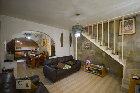 Sala de casa à venda com 4 quartos, 195m² em Jardim Maria Estela, São Paulo