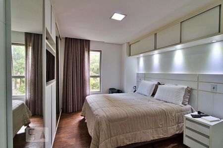 Suíte  de apartamento à venda com 1 quarto, 70m² em Jardim Fonte do Morumbi, São Paulo