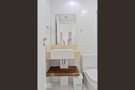 Banheiro de kitnet/studio à venda com 1 quarto, 30m² em Santana, São Paulo