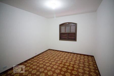 Quarto 1 de casa para alugar com 2 quartos, 197m² em Jardim Trussardi, São Paulo