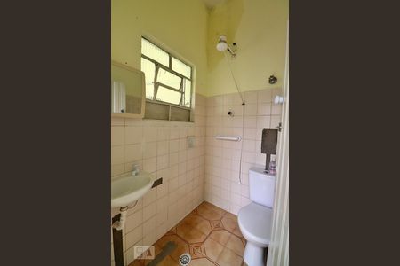 Banheiro de casa para alugar com 1 quarto, 60m² em Vila Metalúrgica, Santo André