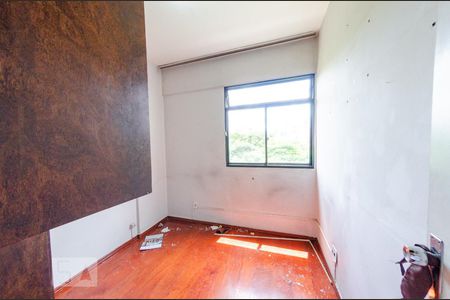 Quarto 2 de apartamento para alugar com 2 quartos, 79m² em Nova Suíça, Belo Horizonte