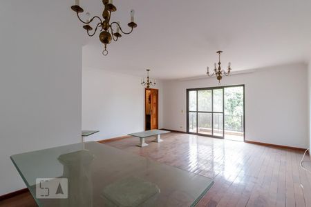 Sala  de apartamento para alugar com 4 quartos, 161m² em Vila Brasílio Machado, São Paulo